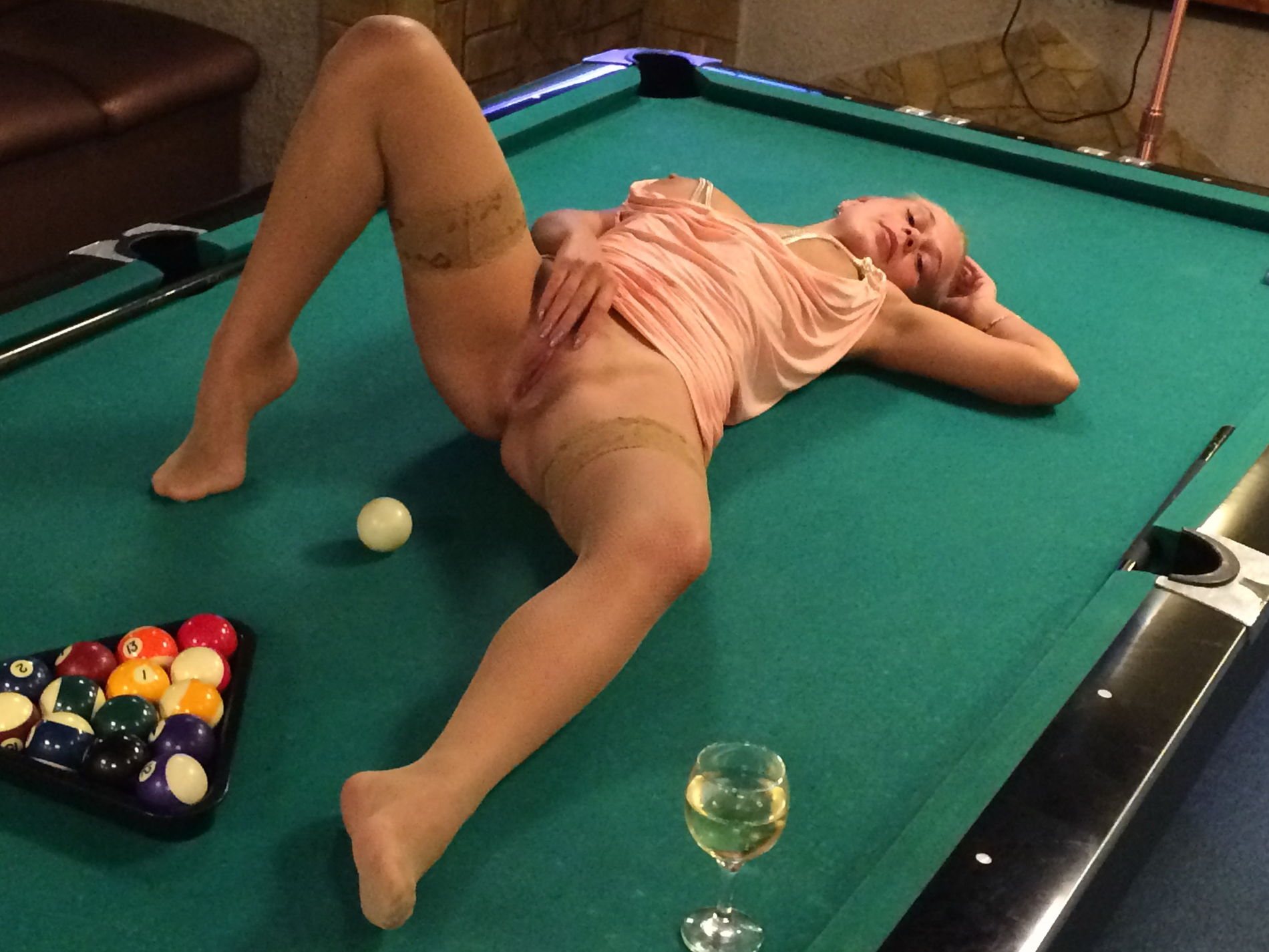 Sensual Girl's Intimate Photos: Sexy Pussy and Beautiful Ass in Revealing Angles