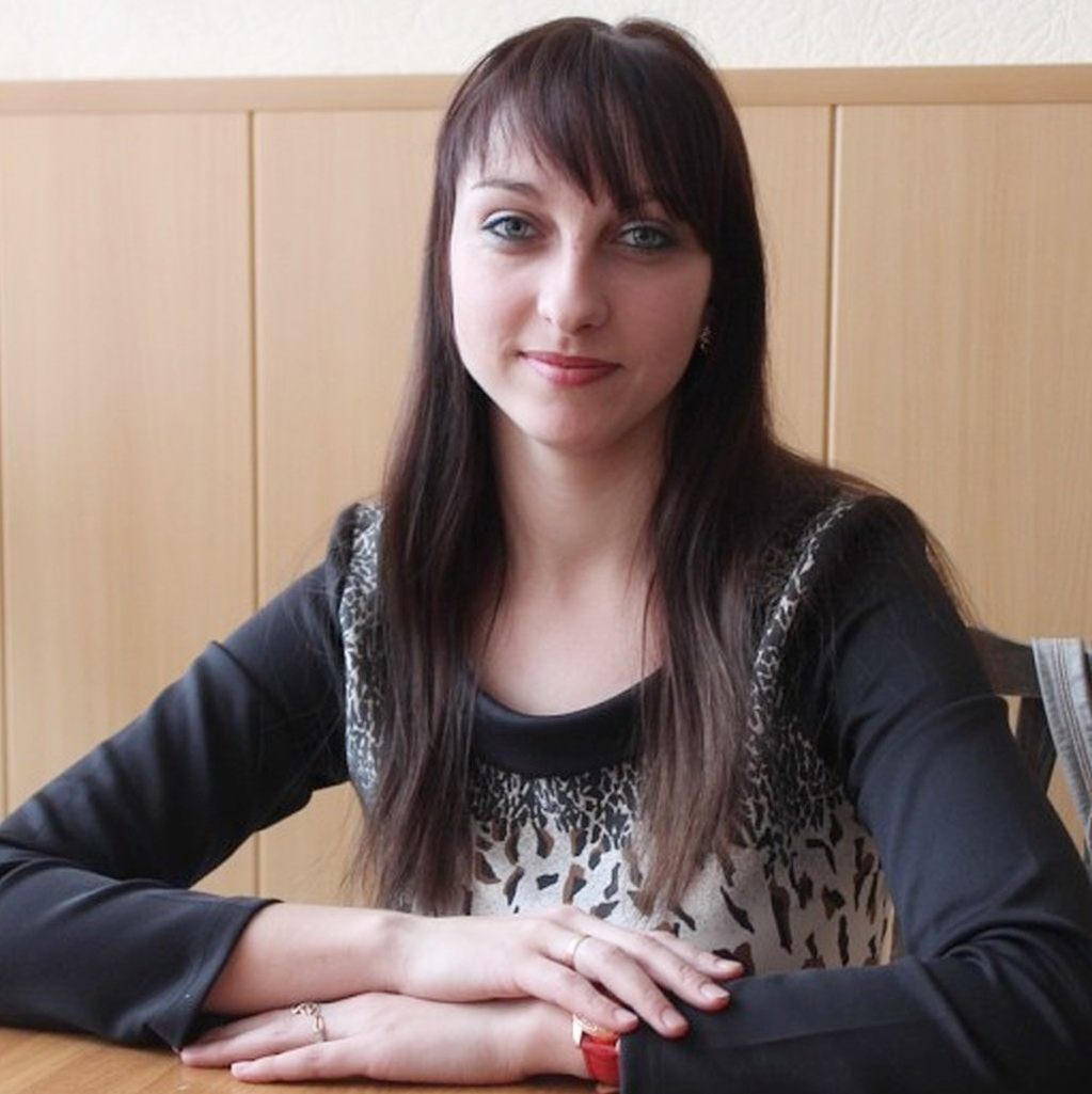 Amateur Erotic Photos of Naked Wife in Sauna: Hot Pics of Firm Bodies and Nipples – photo 1