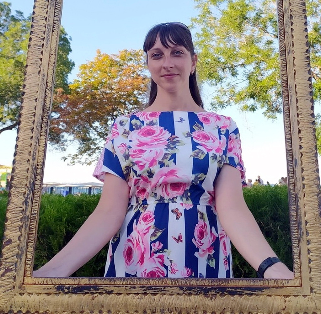 Amateur Erotic Photos of Naked Wife in Sauna: Hot Pics of Firm Bodies and Nipples – photo 2