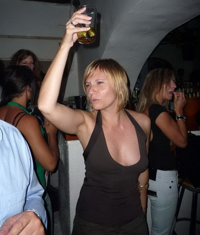 Seductive Woman in Erotic Photos: Nude Body Shots with Bold Legs – photo 12