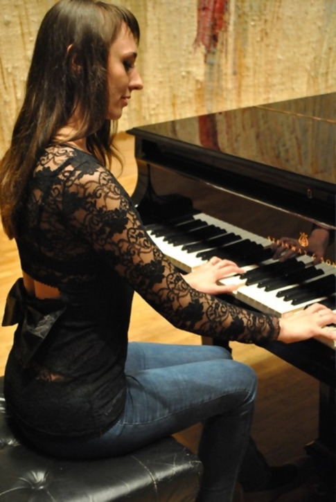 Young Girlfriend in Stockings and Her Sexy Reality