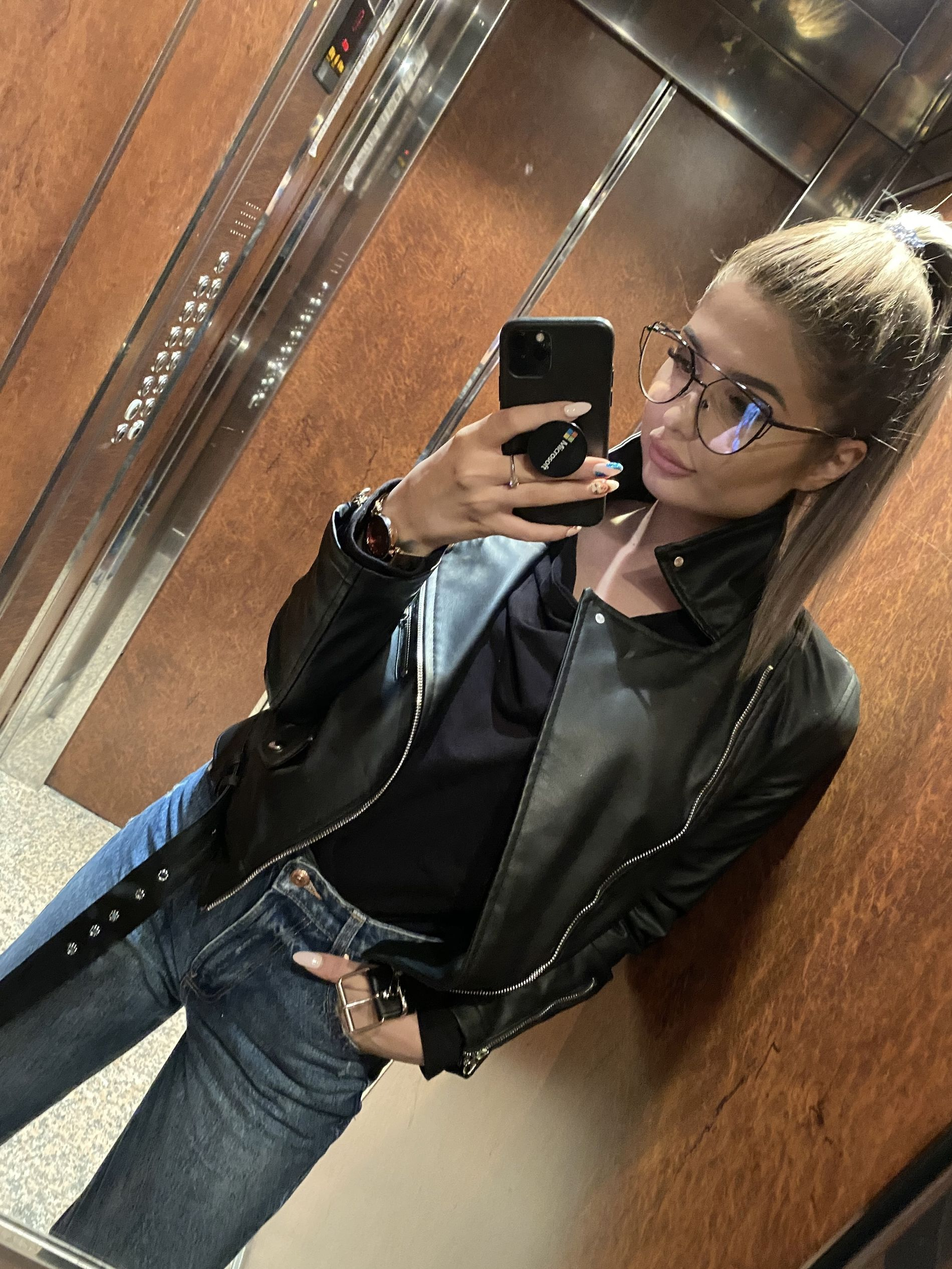 Wild Girl's Nude Ass and Pussy Stuffed with Cock in Explicit Porn Pics