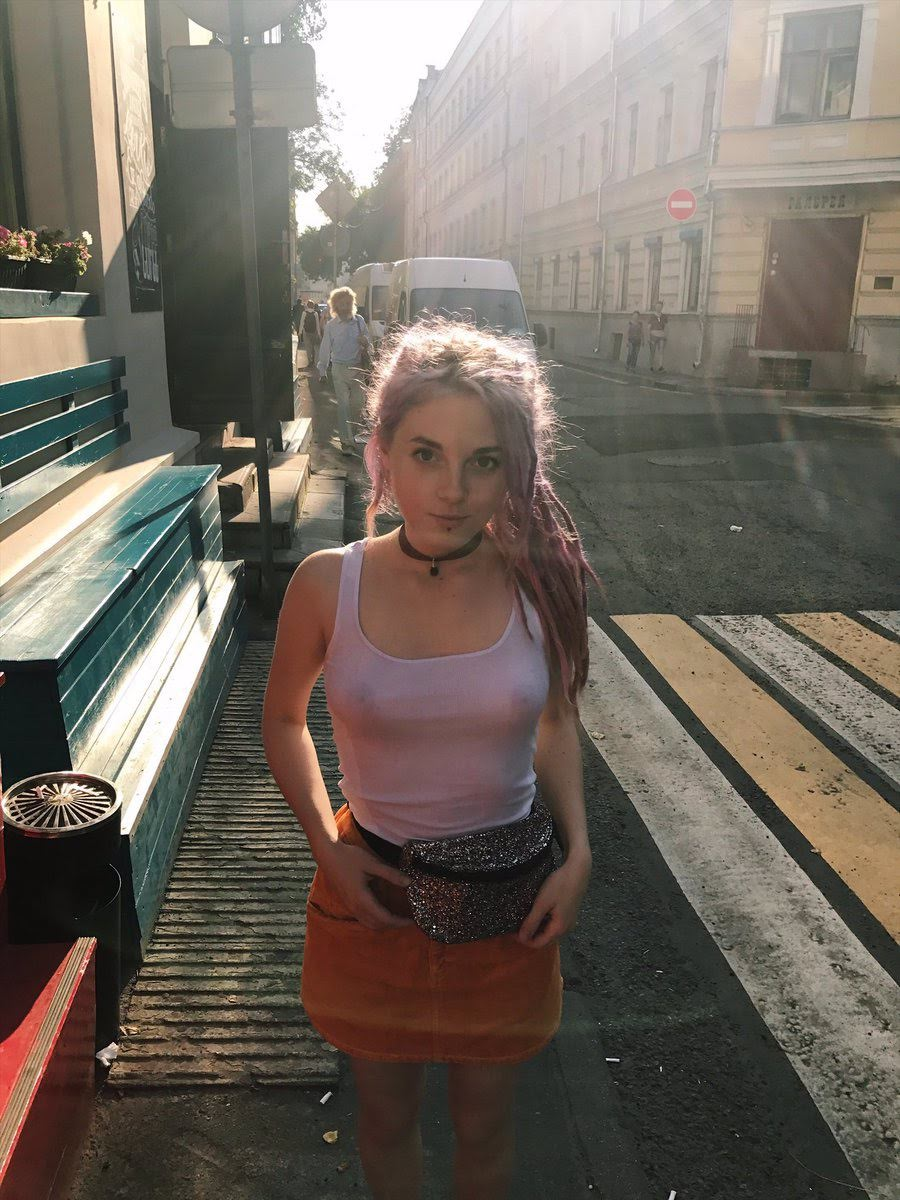 Seductive Selfies of Playful Girl with Wet Pussy – photo 1