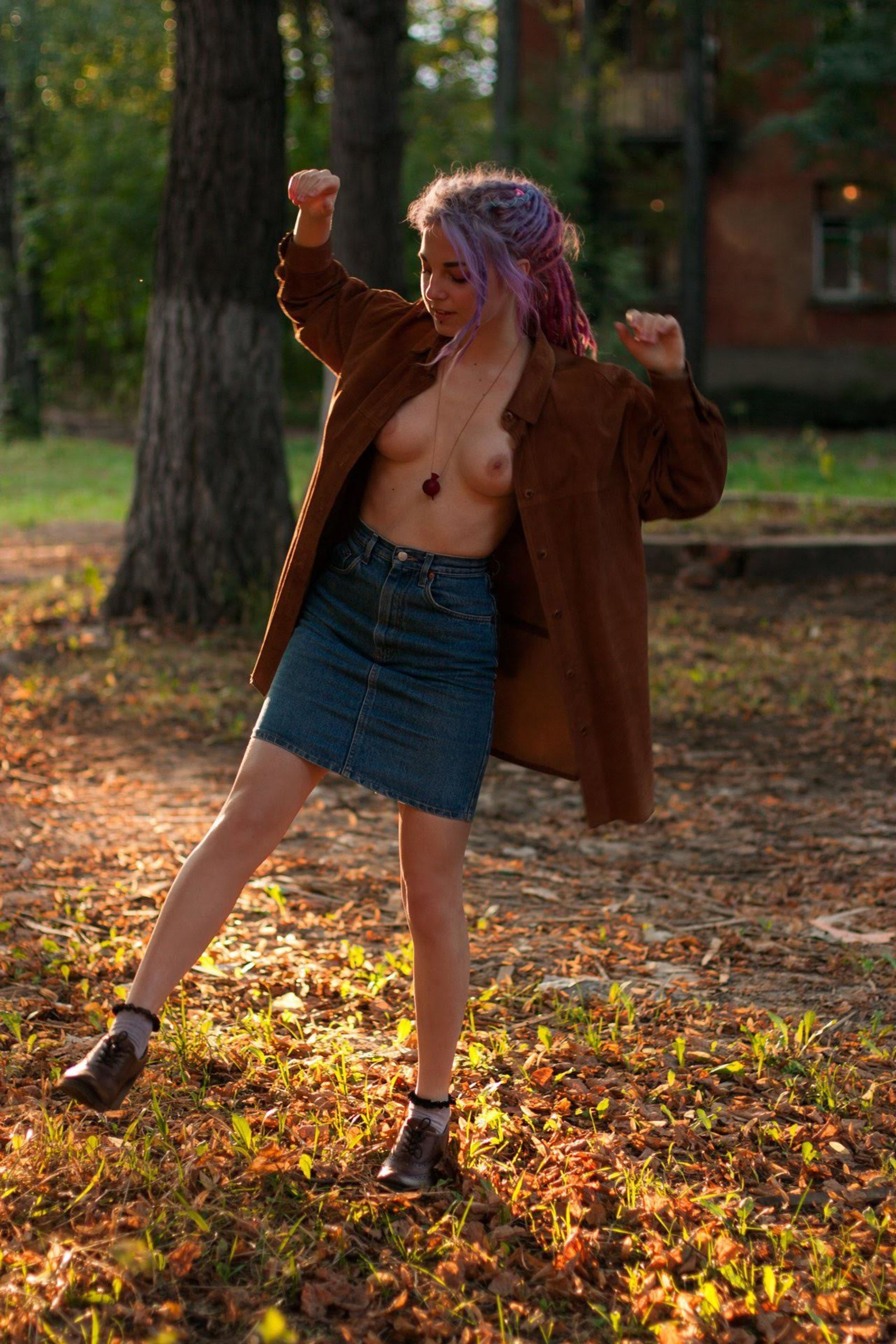 Seductive Selfies of Playful Girl with Wet Pussy