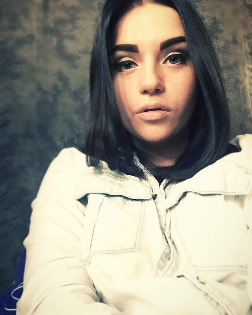 Private Nude Photo of Hot Chick with Amazing Pussy – photo 1