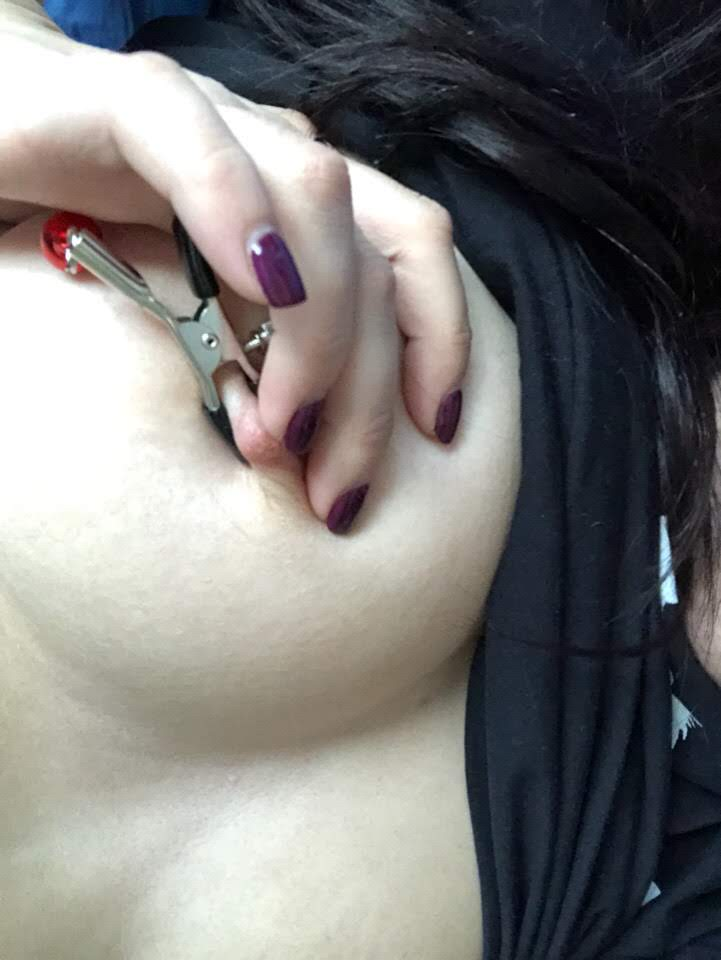 Private Nude Photo of Hot Chick with Amazing Pussy