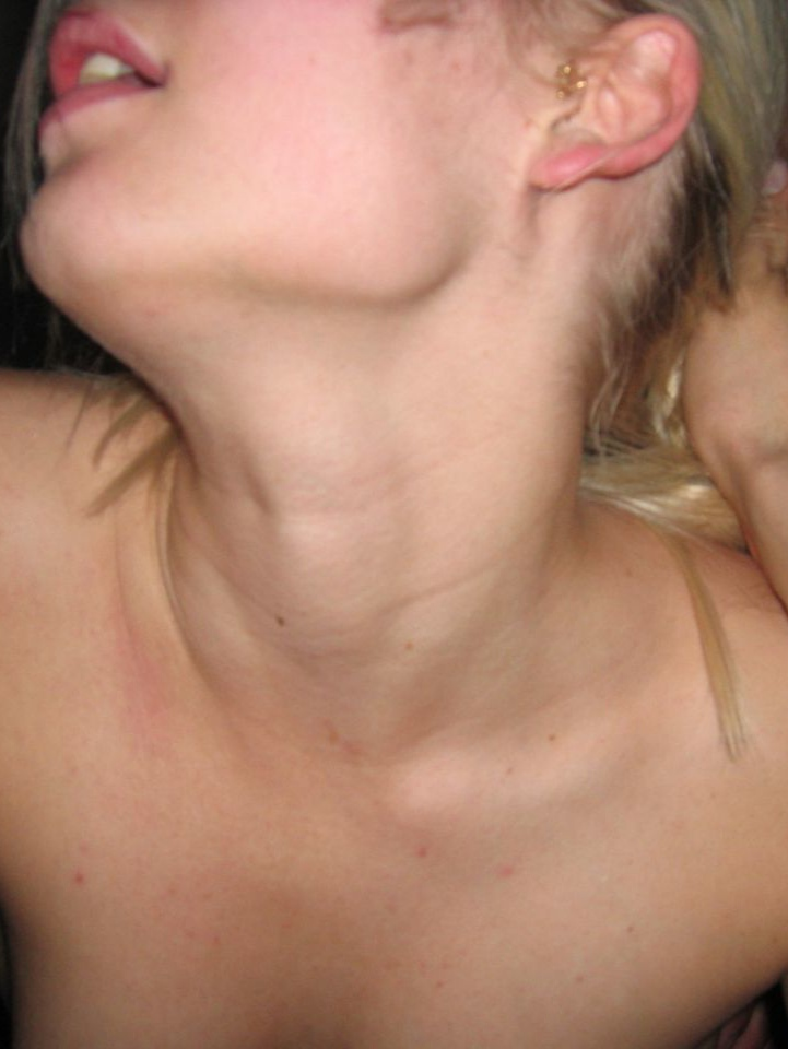 Attractive Young Blonde Knows How to Pleasure Her Man