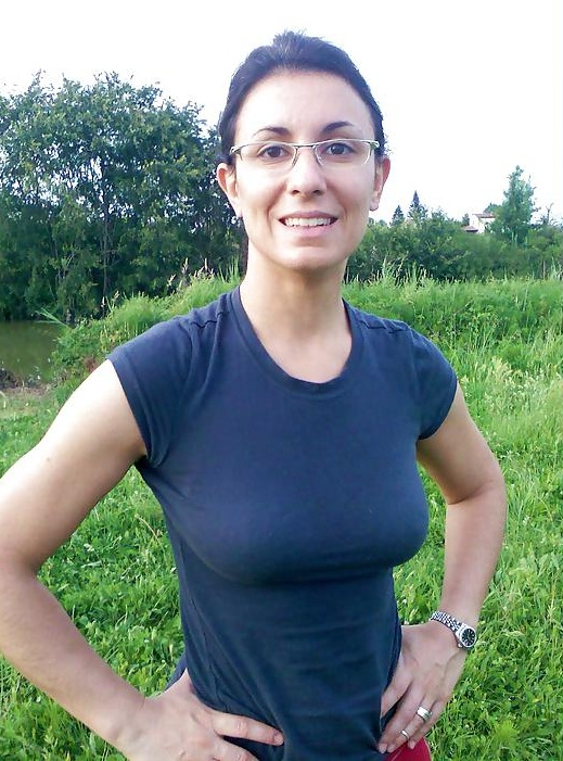 Sexy MILF in private shots with liberated booty