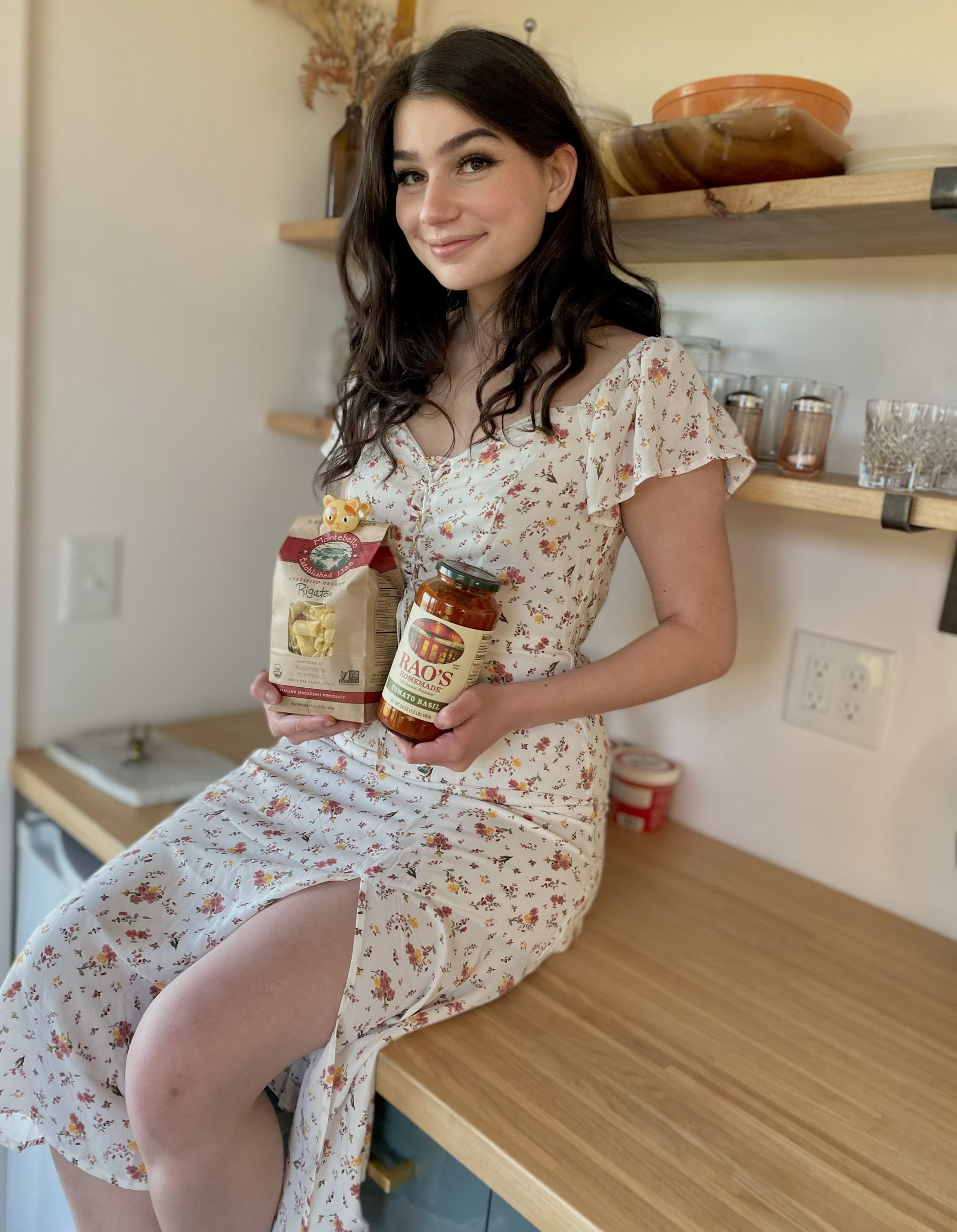 Naked Beauty in Erotic Photos with Juicy Pussy – photo 1