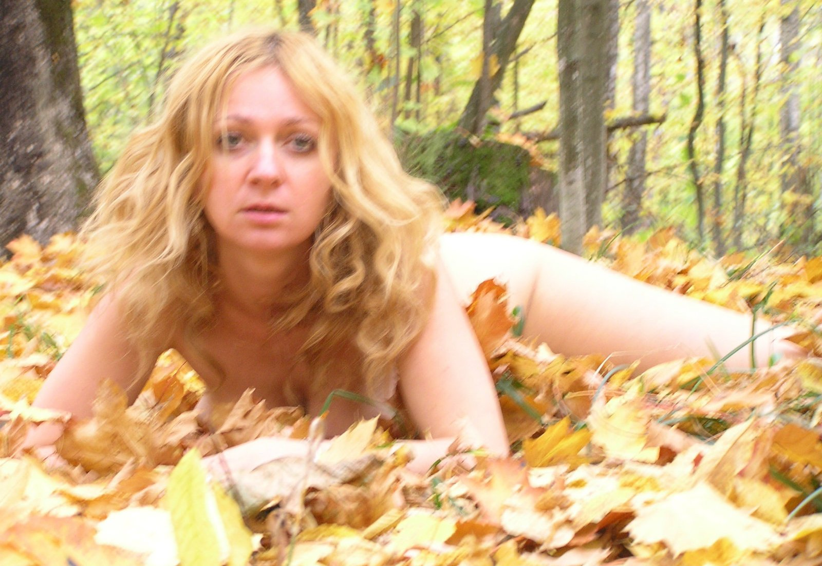 Online Erotic Photo of Sexy Woman with Bold Breasts - Watch Now