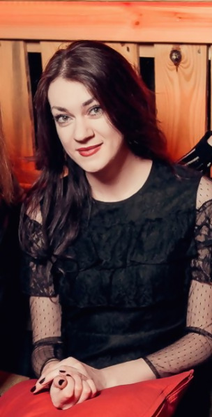 Online Nude Selfies of Shameless Woman - Explicit Erotic Photos