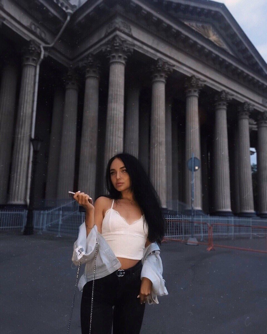 Footjob Slut Loves Sucking Cock - Explicit Porn Photo