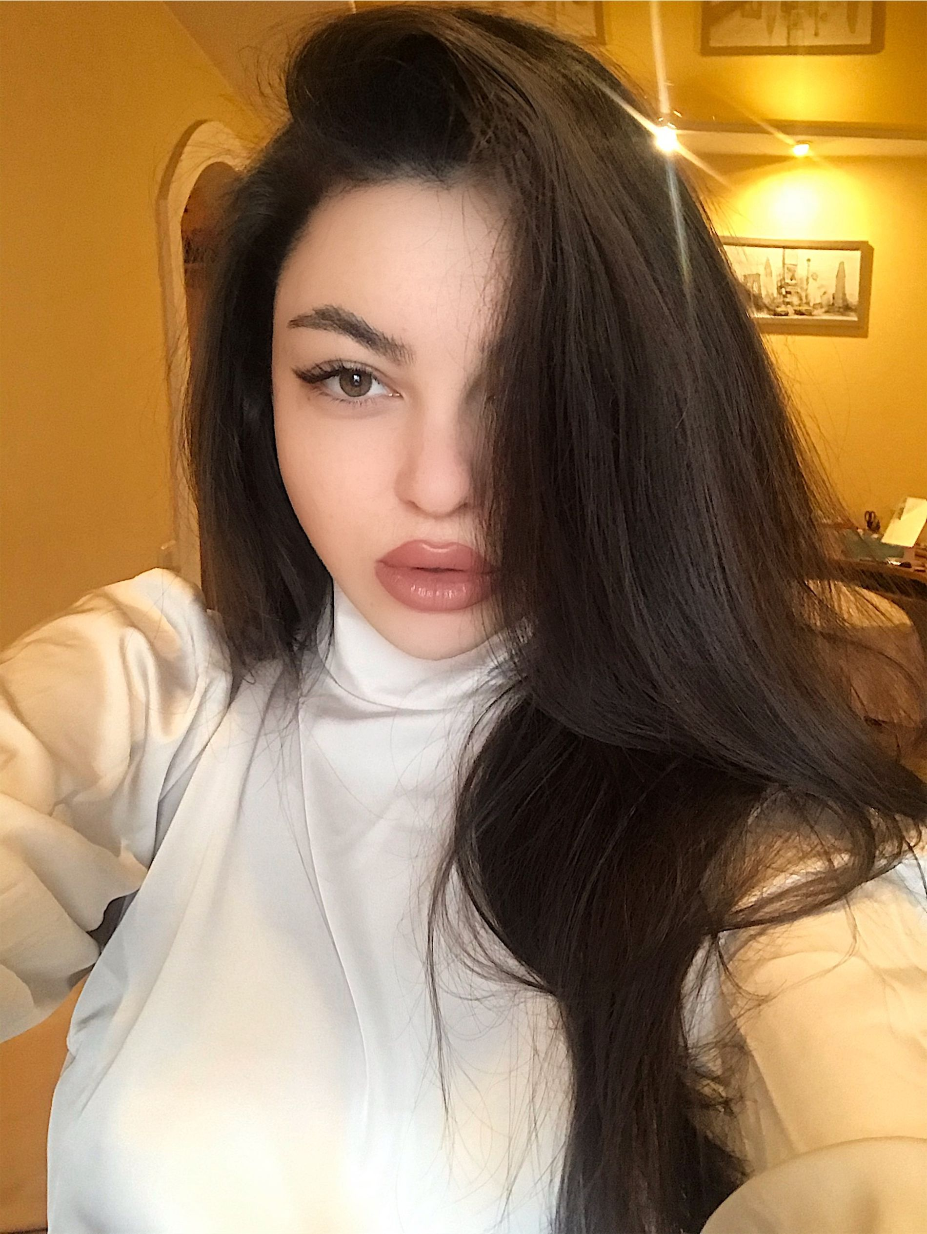 Seductive Erotica from Cute Girl – photo 1