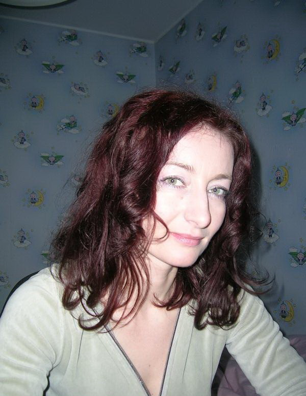 Seductive MILF Selfies with Firm Breasts