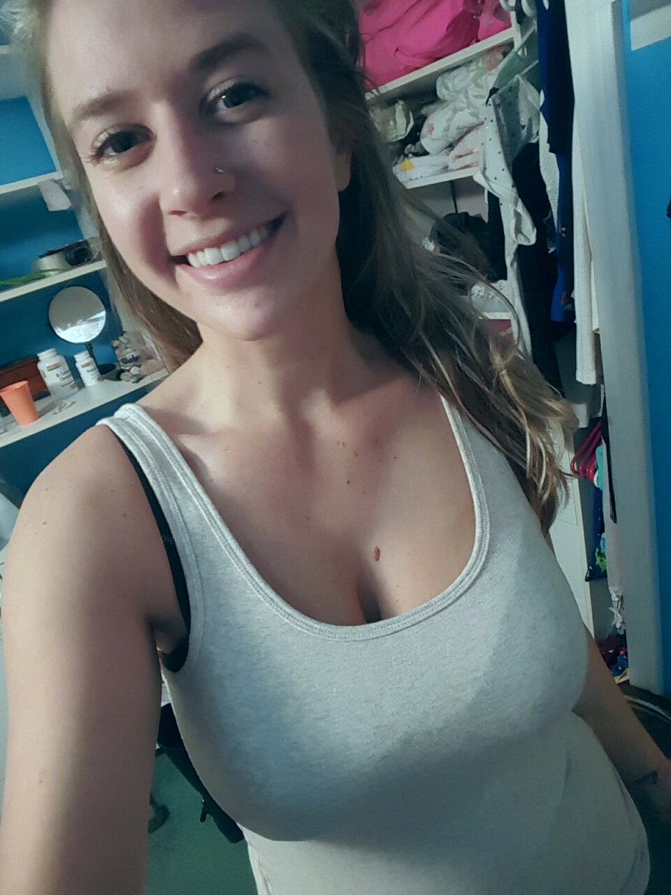 Stunning Young Girl's Busty Selfie - Explicit Photo of Perfect Breasts