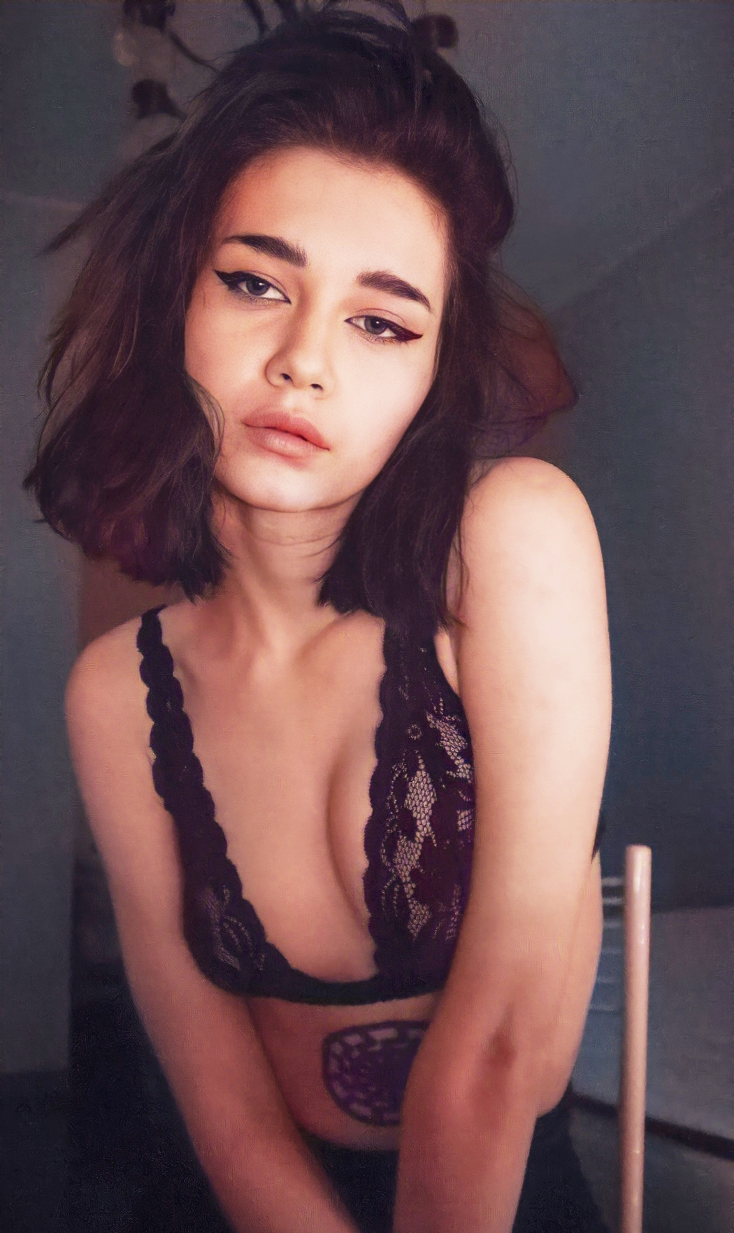 Enchanting Girl with Elegant Figure, Lovely Beauty – photo 1