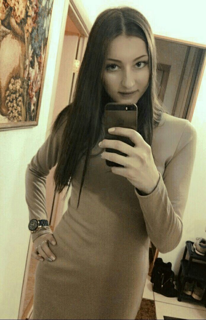 Explicit Nude Photo of Busty Girl Exposing Breasts