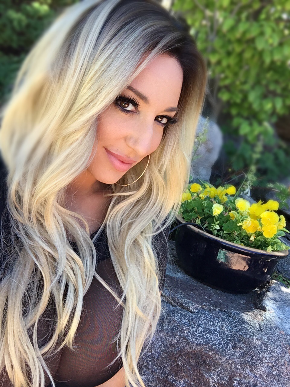 Seductive MILF Curves: Irresistible Female Charms for Intimate Encounters