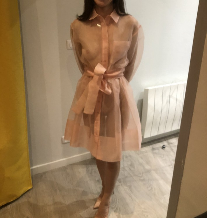 Girl gets turned on by erotic posing – photo 1