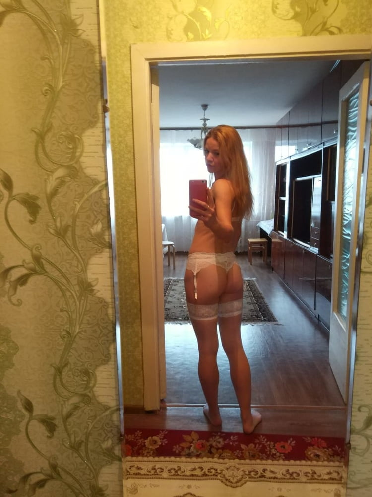 My Wife Loves Taking Erotic Selfies