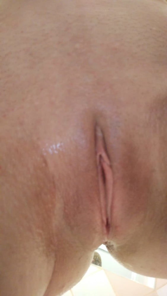 My Wife Loves Taking Erotic Selfies