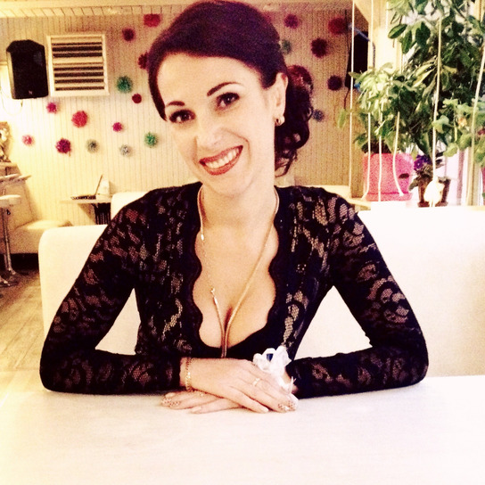 Hot MILF Lets Boyfriend Take Explicit Sex Photos – photo 1