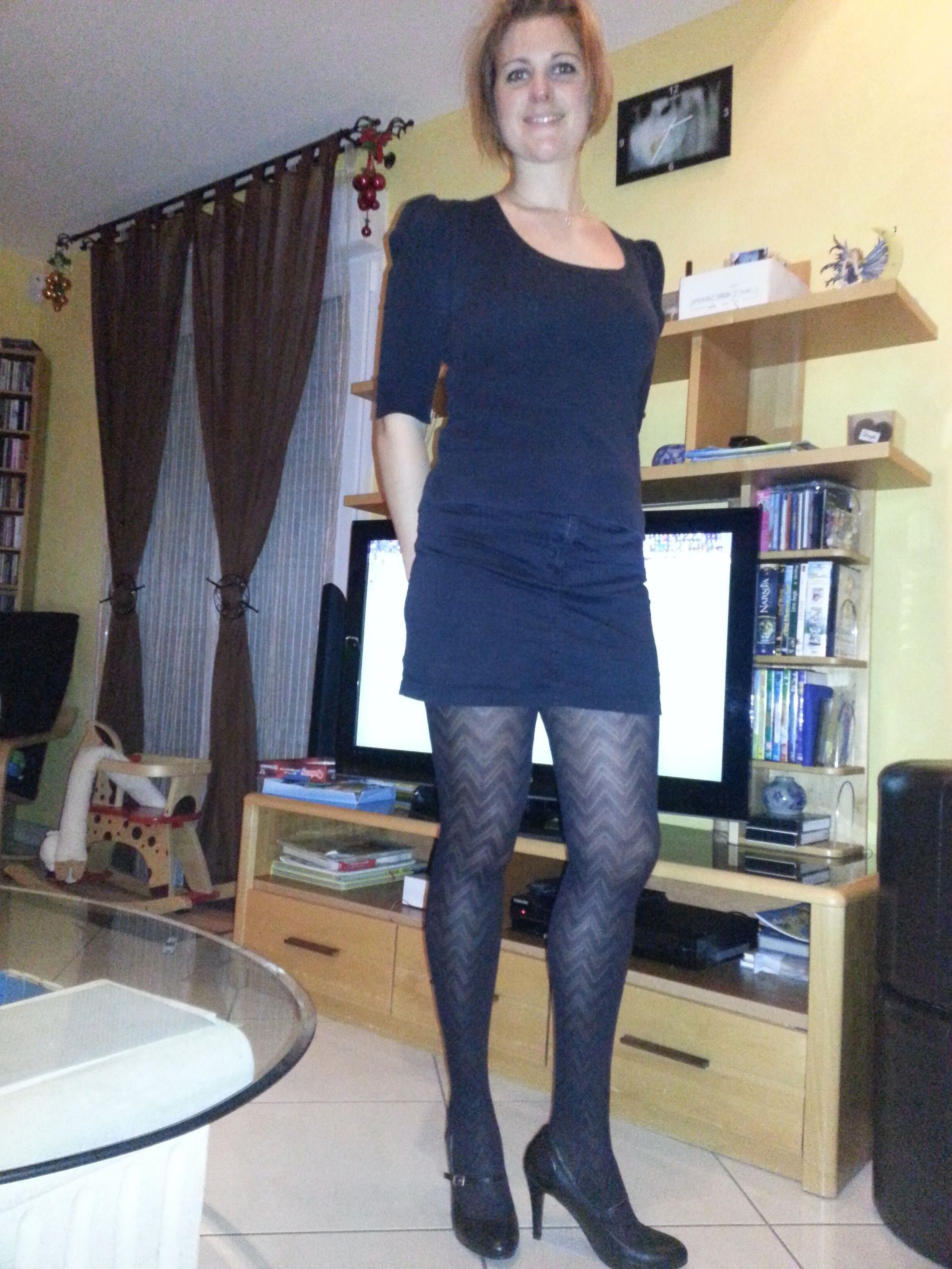 Woman Exposes Pussy Before Sex by Pulling Panties Aside