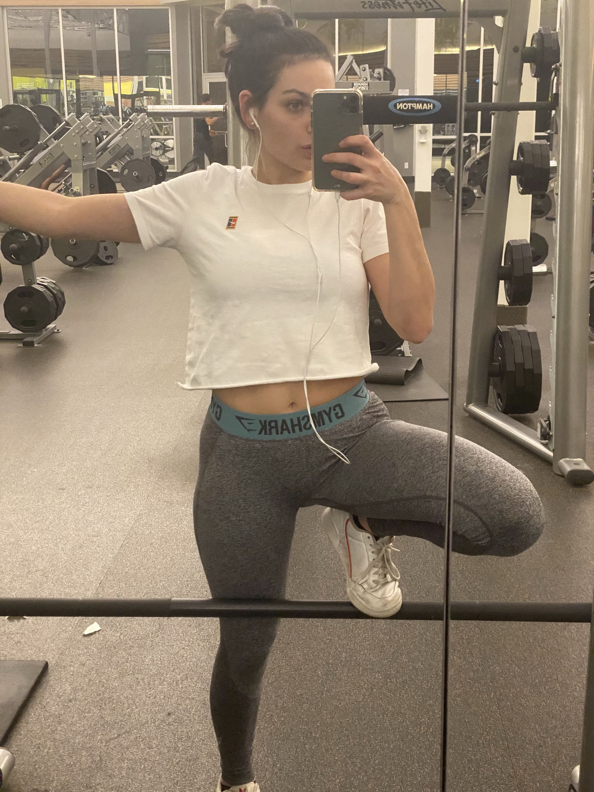 Nude Girl Oral Sex Images: Explicit XXX Porn Pics