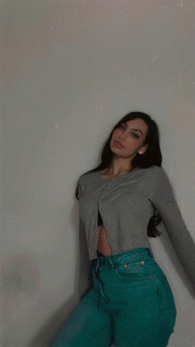 Nude Girl Oral Sex Images: Explicit XXX Porn Pics