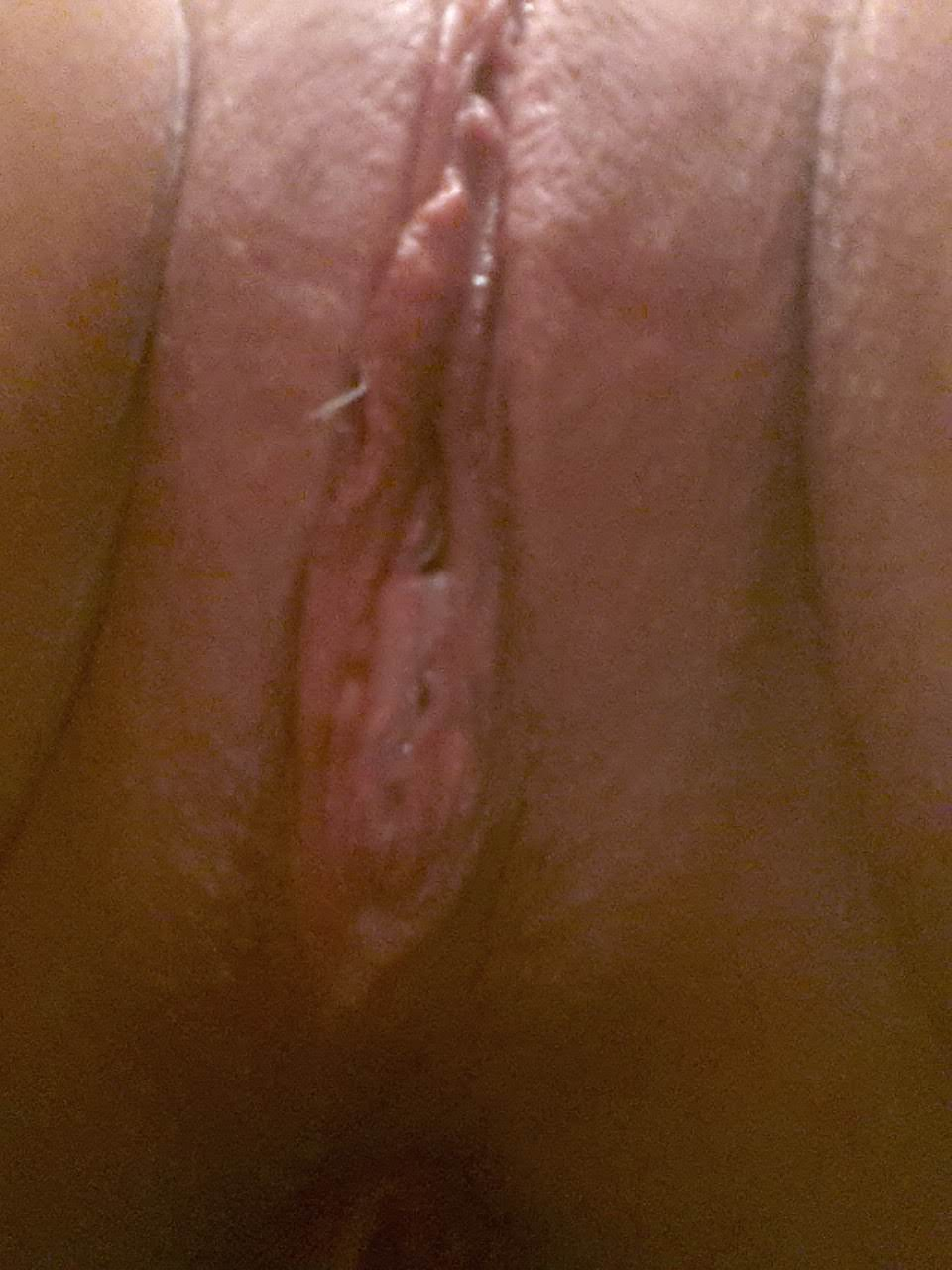 Attractive babe poses, gives blowjob, fucks, and gets cum on her gorgeous body