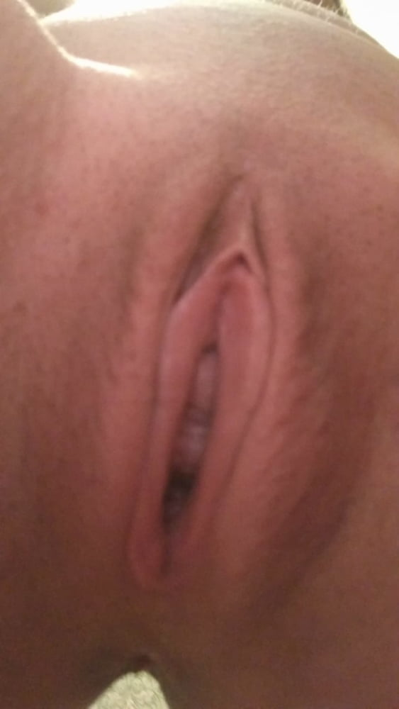 Naked Fitness Model Poses Explicitly for Photoshoot