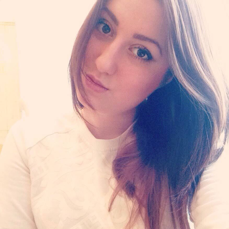 Revealing Modestly Sexy Photos: Bold and Explicit Display – photo 1