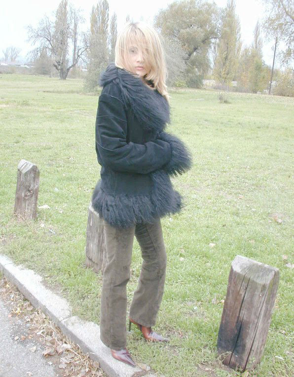 Wife Inserts Anal Toy in Car - Explicit Amateur Porn Photo