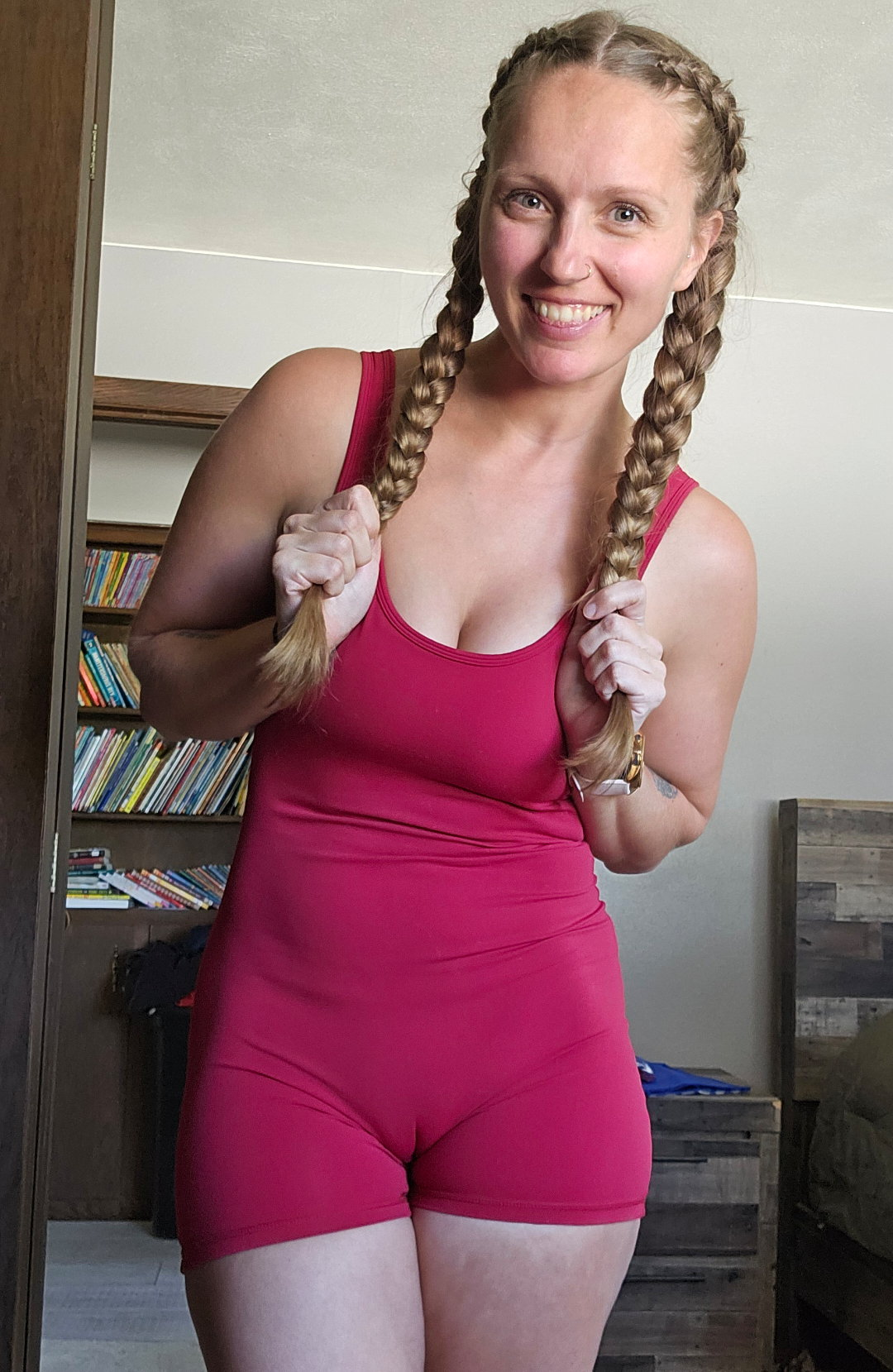 Seductive Long-Haired Lady Flaunts Her Figure and Allure for Maximum Attraction