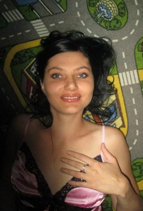 Naked Beautiful Woman Photo Album - Explicit Nude Images