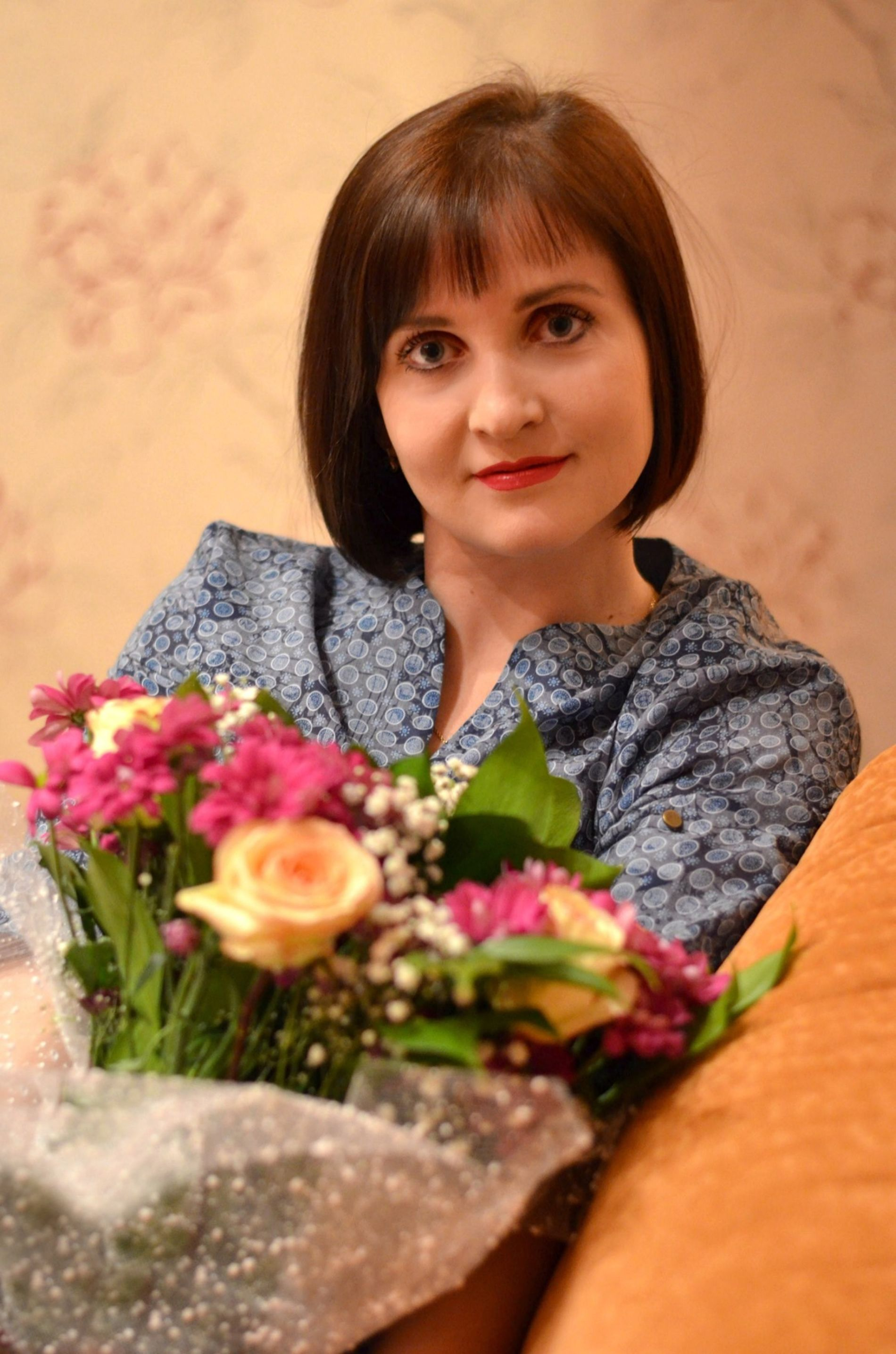 Stunning Young Woman's Photo Album: Perfect Wife with Ideal Figure – photo 1