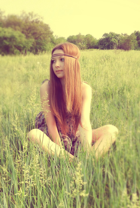 Sultry Beauty Takes Mirror Selfie - Hot Babe Shows Off in Front of Mirror