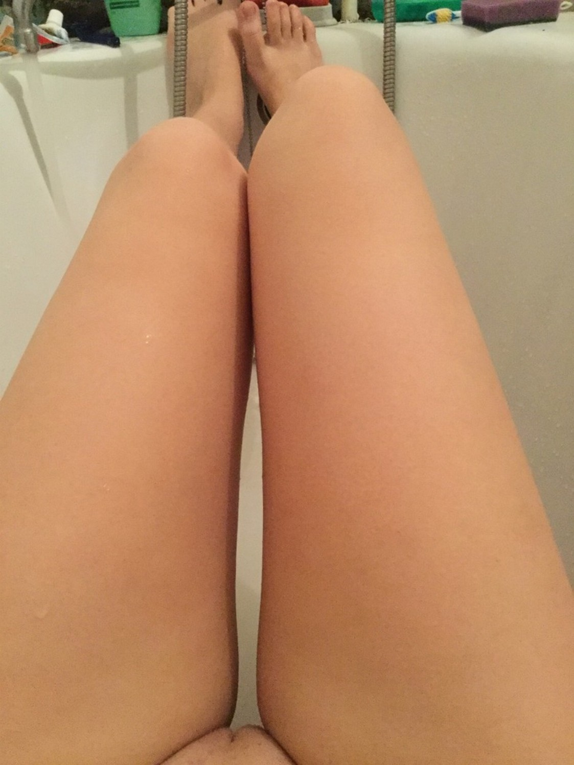 Blonde Bombshell's Intimate Photo Album: Explicit Home Pictures Galore!