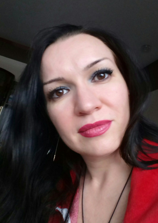 Sensual Mature Woman Photo Explicitly Captivating Seductive Beauty – photo 1