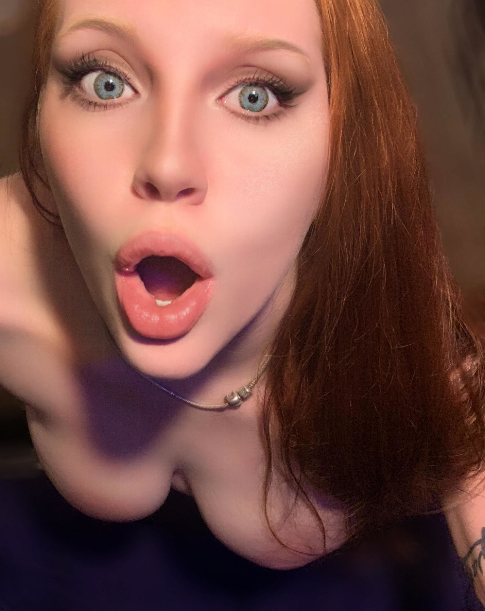 Curvy Redhead Girl Shows Off Nude Body and Curves