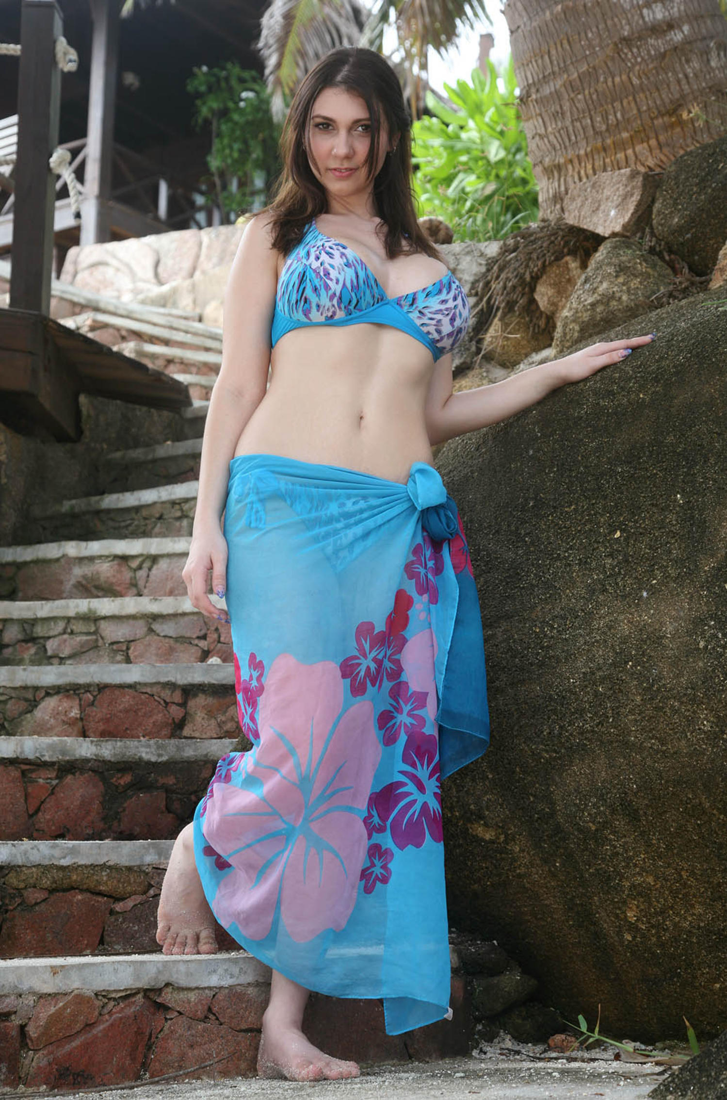 Seductive Blend of Curvy Body and Massive Breasts