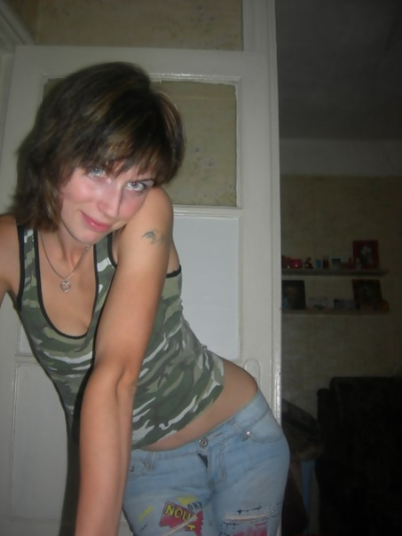 Sexy Girl Strips to Reveal Nude Body Parts