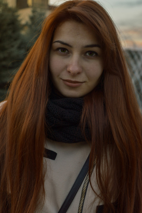 Beautiful Ukrainian woman showcases her stunning breasts – photo 1