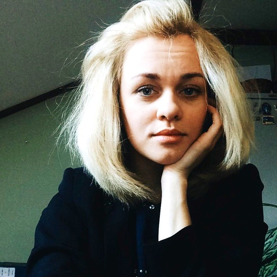 Ready to Unveil My Topics to the Public Without Inhibition or Complexes – photo 1