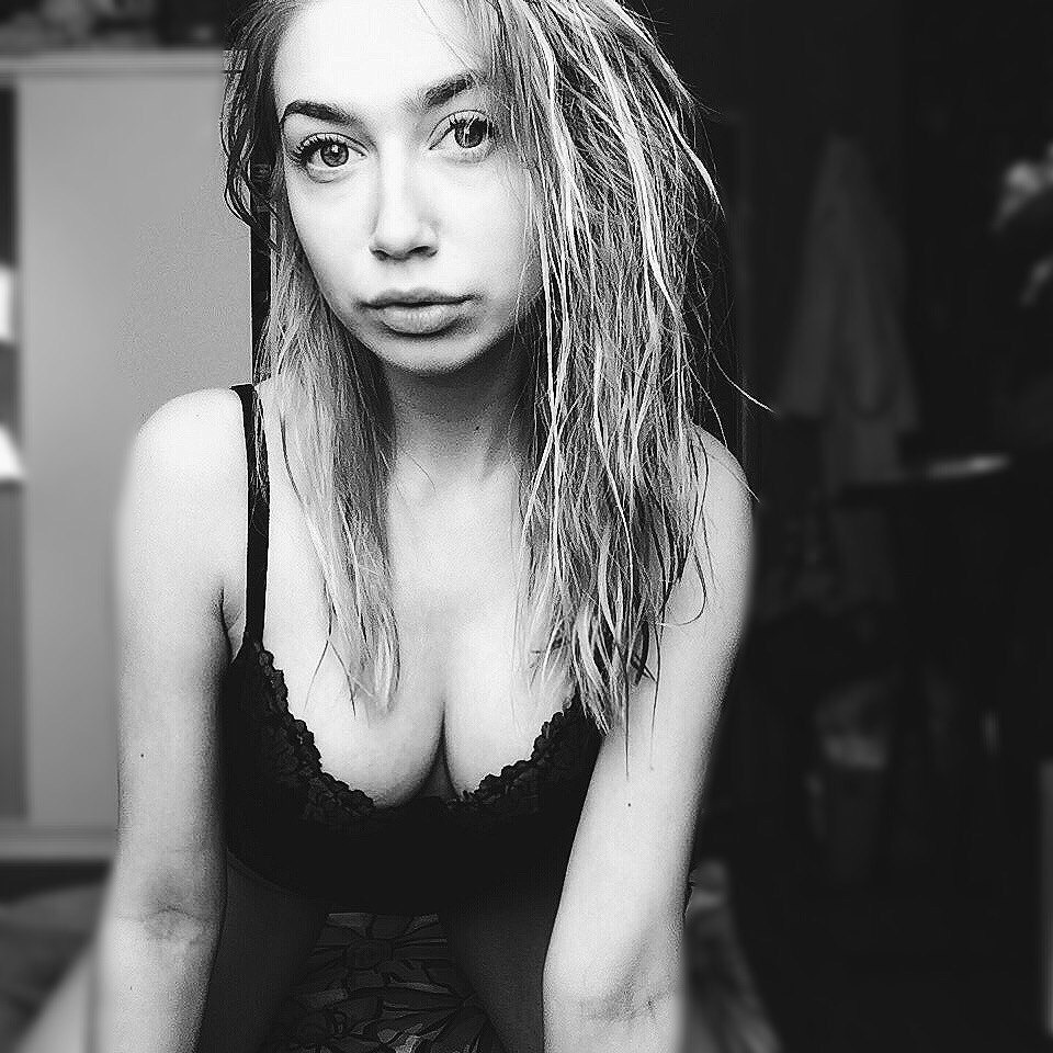 Sexy Cat with Perfect Figure