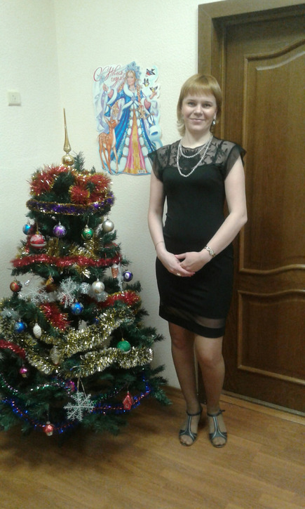 Naked Woman Selfie on Terrace - Explicit Outdoor Nude Photo