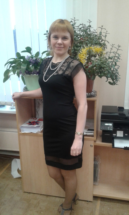 Naked Woman Selfie on Terrace - Explicit Outdoor Nude Photo