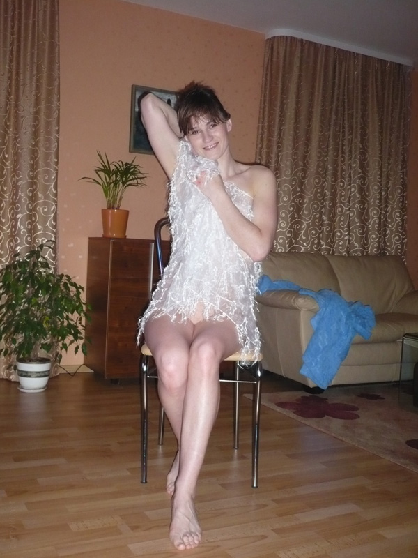 Amateur Nude Wife Posing Explicitly