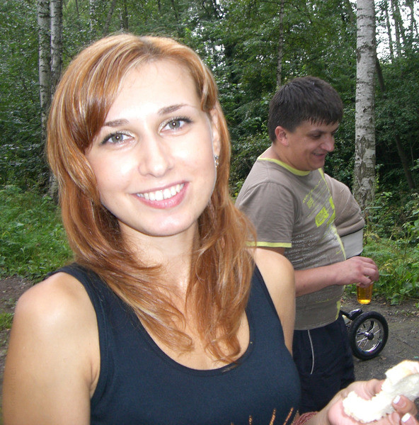 Hot MILF with Perfect Body Poses Nude for Photoshoot