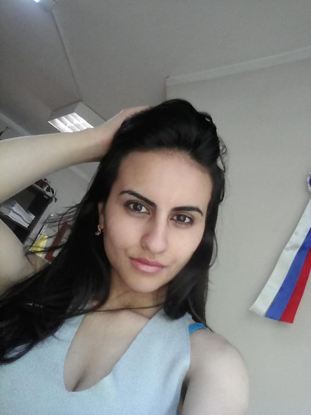 Hot Brunette Masturbates in Amateur Photoshoot with Explicit Nudity